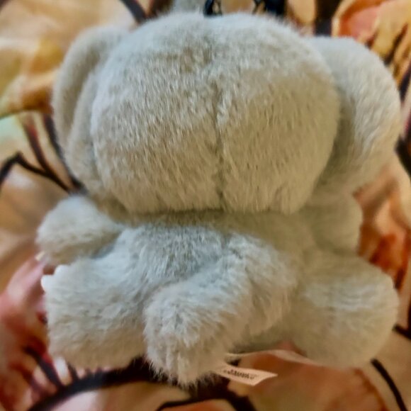 SOLD!  DAZEY Forgotten Zootopia Elephant Buried Its Memory - Picture 6 of 10